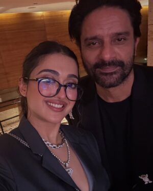 Gayatri Bhardwaj Instagram - What a crazy nightttt @amazonmxplayer #streamnext2025 
Congratulations to the whole team!✨Can’t wait to watch all the fun shows this year!❣️