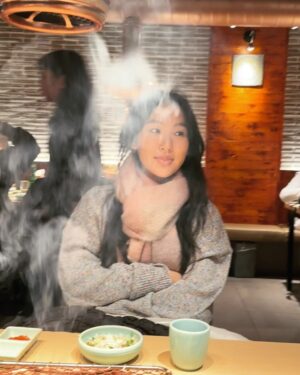 Gigi Yim Instagram - 論角度的重要性🥲
不同角度，製造不同面孔🎭