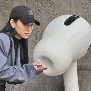 Gigi Yim Instagram - 重慶之旅
角度重要性 2

我的第一次……
或者……是最後一次。🤪
唔知你哋明唔明

要維持扮cool真係好難，我放棄了挑戰。。。。。。

同埋其實我有去搵A仔同D仔，但係我哋竟然唔記得影相留念😂🥴

求回答（我的Baby fat好似減少了，因為我發現我的面形好似同以前唔一樣了）😱😱😱
你們覺得呢？
難道我的膠原蛋白流失了？😱😱😱😭😭😭😭