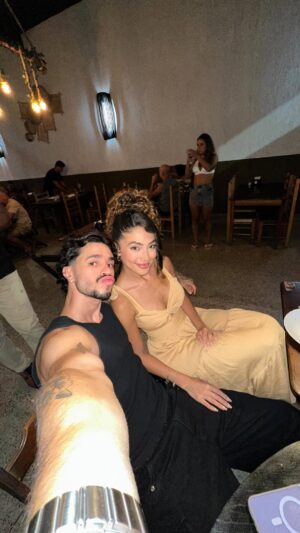 Graciely Junqueira Instagram - aí é complicado