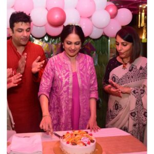 Gracy Singh Instagram - Born Again !!🎂
Forever Thankful for the love and compassion of family and well wishes! 
#birthdaycelebration