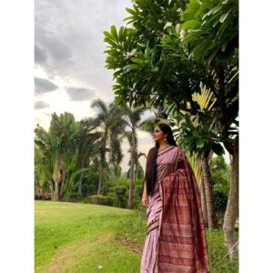 Gracy Singh Instagram - Clouds come floating into my life, no longer to carry rain or usher storm, but to add color to my sunset sky. ...
#newlocation #SantoshiMaa #behindthescenes #tvseries