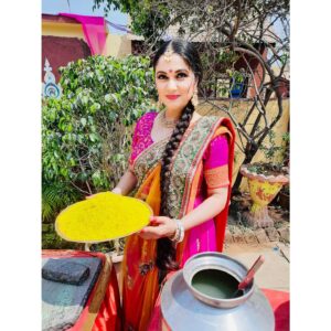 Gracy Singh Instagram - रगों का पर्व आपके लिए मंगलमय हो।
होली की हार्दिक शुभकामनायें!
#HappyHoli  #Holi2021 #होली2021 #coloursofindia 🌈❤️💜💚💛💙🧡