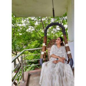 Gracy Singh Instagram - Embracing Healthy worklife balance.. 
#safeworkplace #natureishealing 
#filming #tvseries #behindthescenes #SantoshiMaa #resortlife #staysafe 
#staypositive