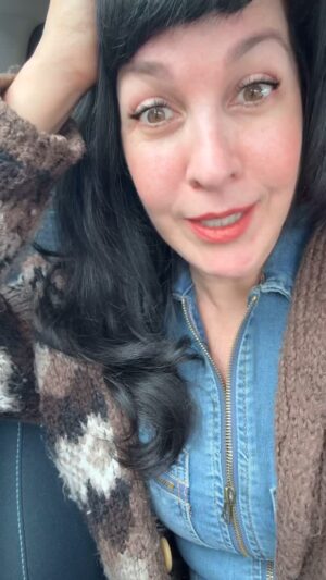 Grey DeLisle Instagram - #ZOOM with me! (Link in my Instagram bio) #meetups #virtualsigning #hangout #letstalk #ama