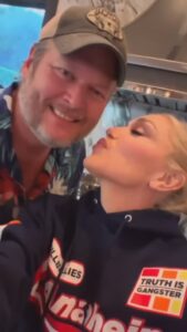 Actress Gwen Stefani HD Photos and Wallpapers March 2025