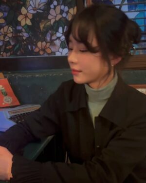 Ha Da-in Instagram - 🍵💚🎞️🎵 _ 🍑🍏🦜🐠