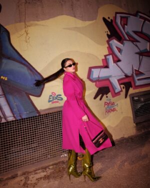 Haifa Wehbe Instagram - 𝐂𝐚𝐦𝐞𝐫𝐚 𝐑𝐨𝐥𝐥 📸 𝐁𝐞𝐢𝐫𝐮𝐭 𝐒𝐭𝐫𝐞𝐞𝐭𝐬 💕

#MyBeirut #HaifaWehbe