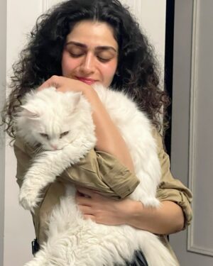 Hajra Yamin Instagram - ❣️🐾