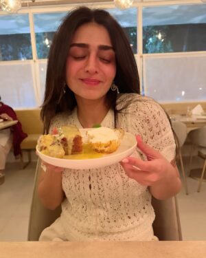 Hajra Yamin Instagram - 🤍