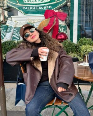 Hajra Yamin Instagram - #ny ☕️☀️🫰🙆🏻‍♀️