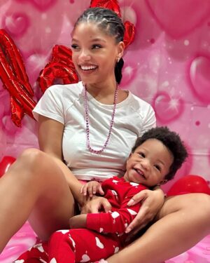 Halle Bailey Instagram - my valentine ❤️