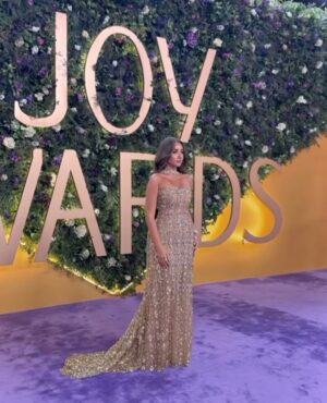 Hana Al Zahed Instagram - Unforgettable special night ✨

@joyawards 💛

Glam team✨✨
@latelier_dmia 
@mahmoudelsirganyjoailliers 
@wedyanmohy 
@alfredmakram