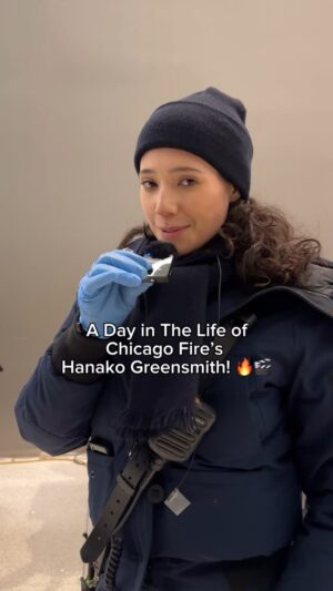 Hanako Greensmith Instagram - @Hanakogreensmith is taking you behind the scenes on the set of @nbconechicago where all the action happens! 🎥 🎬 

Watch the @nbconechicago crossover event this Wed, 1/29 on @NBC and next day on @peacock! #OneChicago