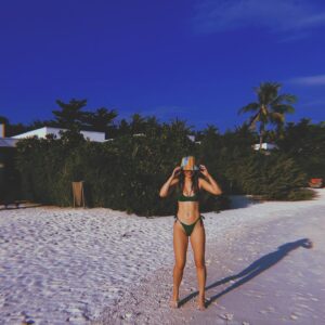 Hannah Dodd Instagram - @dhigalimaldives diaries on film 📸💫

Thank you @dhigalimaldives for inviting us to celebrate 2024 with you! Pure magic x
#giftedstay