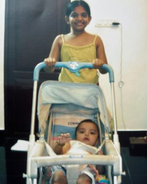 Hansika Krishna Instagram - Happy Birthday to my Ammuuuuuuuuu who takes care of me so much🥺You turned 29🤭
I miss you<3333333333333333333
@ahaana_krishna