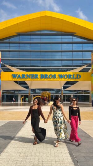 Hansika Krishna Instagram - apart from the times we weren’t fighting , we were taking cute videos like this 🥰 #SistersTripMinusOzy 🥹

@visitabudhabi thank you for all the memories ♥️

#InAbuDhabi ✨

Also did you all watch our Vlog yet? I love it! Link in Bio & Stories 😊