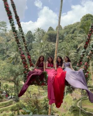 Hansika Krishna Instagram - 🌺

thank you @budgetholidayz for this wonderful experience✨