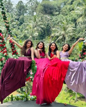 Hansika Krishna Instagram - 🌺

thank you @budgetholidayz for this wonderful experience✨