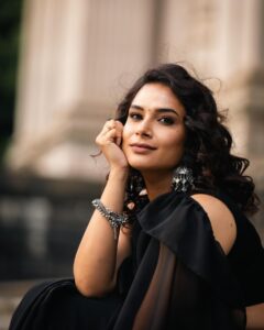 Actress Hari Teja HD Photos and Wallpapers January 2025