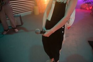 Hayley Williams Instagram - Hard Times 2 years ago,
sponsored by champagne and personal trials .

photos by @phojoh & @lindseybyrnes