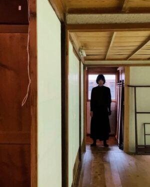 Hedwig Tam Sin-Yin Instagram - 年尾回顧電話的影片
特此出賣自己

1.櫻花之國
2.攝於腳痊癒後
3.中二病
4.食物利誘
5.無論如何都是女車手
6.無人發現
7.永遠輸比renci的我
8.奶雯
9.無法拒絕家姐送我的兩個蛋糕
10.有心人士怕我在養傷期怕我悶死之浴缸中授課