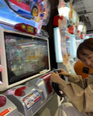 Hedwig Tam Sin-Yin Instagram - 年尾回顧電話的影片
特此出賣自己

1.櫻花之國
2.攝於腳痊癒後
3.中二病
4.食物利誘
5.無論如何都是女車手
6.無人發現
7.永遠輸比renci的我
8.奶雯
9.無法拒絕家姐送我的兩個蛋糕
10.有心人士怕我在養傷期怕我悶死之浴缸中授課