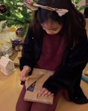 Helga Krapf Instagram - The two of us had a Merry little Christmas. Tho simple and small, it was filled with joy and love. I often hear people say Christmas is only for the young, which means its for everyone who‘s inner child still believes in the magic this season brings. Sending you lots of love no matter how you celebrate Christmas day. 🎄🎄🎄

- Helga & Amelie