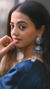 Actress Helly Shah HD Photos and Wallpapers February 2025