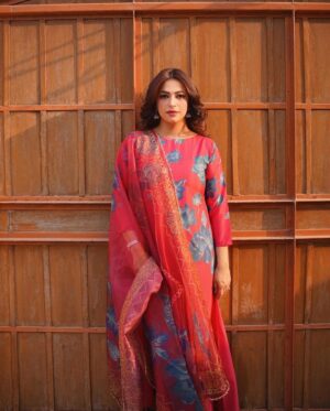 Hiba Ali Khan Instagram - 'New Collection' 

@qiswaa_apparels