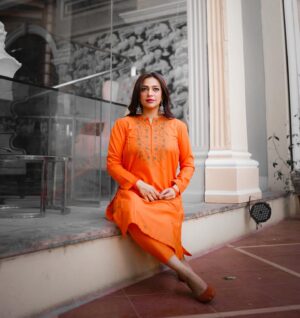 Hiba Ali Khan Instagram - Elevate your fashion with new trends perfect combination of elegance comfort and style can only be brought by right choice of brand @iqraiqbalofficial has mastered this art. 

Please visit the website to check it out: 

https://iqraiqbal.com/collections/eid-kay-rung

Photography by: @ali_razakz70