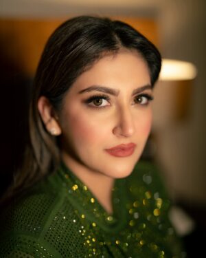 Hiba Bukhari Instagram - Little late but is it too late ✨
Hum awards 2024

Makeup @mehwish_almas 
📸 @yahyashots