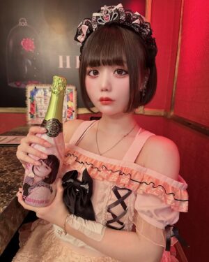 Hina Koyama Instagram - フラッシュありとなしどっちがすきー？？？フラッシュなしだとマルイ