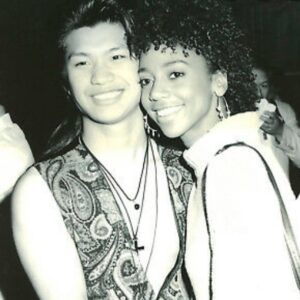 Holly Robinson Peete Instagram - #aboutlastnight Great dinner with my #21jumpstreet bestie @dustintringuyen! 🥰😍We met in 1986 and still kicking it almost 40 years later! We are ALL caught up …but they damn near had to kick us out of the restaurant! 😊 I’ve missed you so much #comfort 
Make sure you catch his new film #TheAccidentalGetawayDriver Dustin is getting rave reviews 🔥 #dustinnguyen #JudyHoffs #HarryIoki