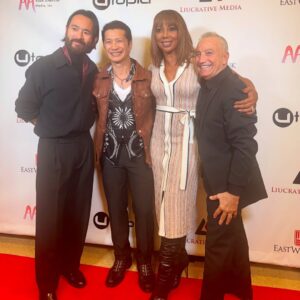 Holly Robinson Peete Instagram - #aboutlastnight Great dinner with my #21jumpstreet bestie @dustintringuyen! 🥰😍We met in 1986 and still kicking it almost 40 years later! We are ALL caught up …but they damn near had to kick us out of the restaurant! 😊 I’ve missed you so much #comfort 
Make sure you catch his new film #TheAccidentalGetawayDriver Dustin is getting rave reviews 🔥 #dustinnguyen #JudyHoffs #HarryIoki