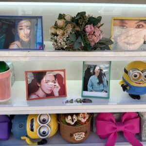 Hong Eun-hee Instagram - 응원 고마워요. 힘내자^^

#넷플릭스 #고백의역사
