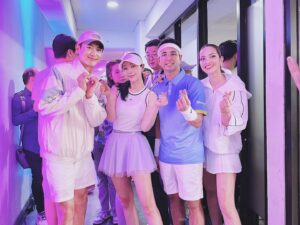 Hong Soo-ah Instagram - I was happy yesterday 😍
Thank u 🫶🏻🇲🇨
Jakarta, Indonesia 🥳 Raffi&gigi💖
We love tennis 
@raffinagita1717 
#lagilagitennis 

디아도라💜 보라보라해
@diadora_korea 
@youngmi_0909
