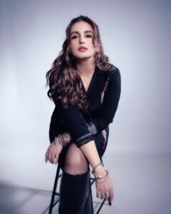 Actress Huma Qureshi HD Photos and Wallpapers February 2025