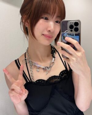 Ikumi Nakajima Instagram - 毎日死んで、毎日産まれまひょ❤️
得手不得手もありゃしまへん、
やるかやらんかですやんか❤️
