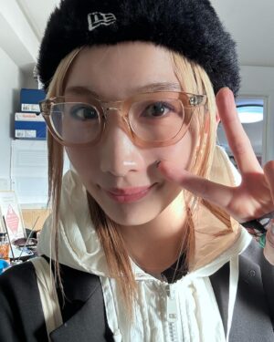 Ikumi Nakajima Instagram - 似合う髪型わからないままひたすら頭皮とキューティクルとナツホとイツキに申し訳なかった2024