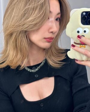 Ikumi Nakajima Instagram - 似合う髪型わからないままひたすら頭皮とキューティクルとナツホとイツキに申し訳なかった2024