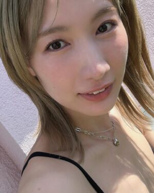 Ikumi Nakajima Instagram - 似合う髪型わからないままひたすら頭皮とキューティクルとナツホとイツキに申し訳なかった2024