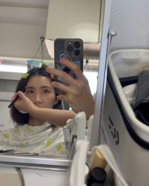 Ikumi Nakajima Instagram - 似合う髪型わからないままひたすら頭皮とキューティクルとナツホとイツキに申し訳なかった2024