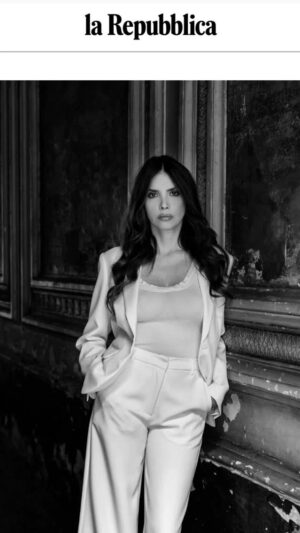 Ilenia Pastorelli Instagram - Oggi la mia intervista su @larepubblica ❣️