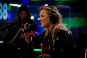 Ilse DeLange Instagram - It’s impossible to summarize all of my adventures in just a few pictures.. and that is a great luxury.. I’m well aware of that ✨🙏🏻

This year has been one full of concerts, releasing my album, reconnecting with some old friends and making new ones. I love all the people I have around me, thankful for all of you. 🙏🏻 Thank you for coming to see us play this year✨

Wishing everyone a wonderful, healthy, loving 2025 ❤️