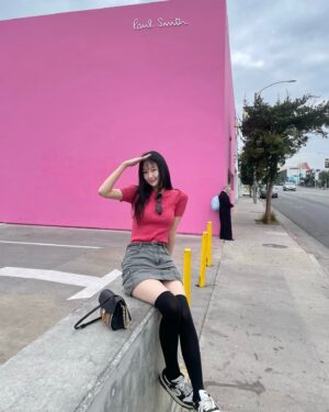 Im Min-su Instagram - 핑크데이🩷
(LA하면 여기서 찍은 사진을 빼놓을 수 없지🩷)