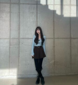 Im Min-su Instagram - 음악에 무지한 나인데 여기 있다보면 힐링을 하게 되더라구요?
평소에 하지 않던 다양한 경험은 언젠가 영감이 되니까
