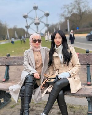 Imel Putri Cahyati Instagram - Lato-lato 😎 

#allahummabarik