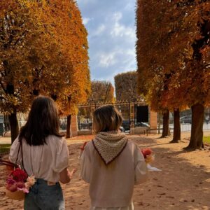 Imogen Waterhouse Instagram - Heavenly day in Paris with Chloe celebrating the new #chloeparfums L’Eau de Parfum Intense. The nuanced scent expresses every note of strong and inspired femininity.  #wearechloe 🌸🌺🌸