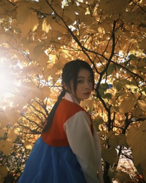 Isabella Chan Instagram - IG限制了我的港女本性，我還是只能post 10張照 
估唔到post相都要斷捨離呀！ ！ ！ ！ ！ ！ ！
不過唔緊要啦，反正妨礙唔到這是一天happy day ♥️💙💖💚 

 圖10: 真係要急call皇上我發現左啲好物呀🤓
